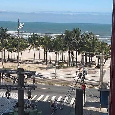 Kitnet A 20 Metros Da Praia Прая Гранде Екстериор снимка