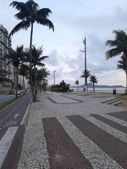 Kitnet A 20 Metros Da Praia Прая Гранде Екстериор снимка